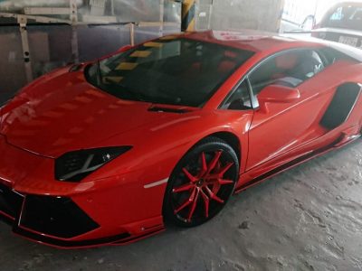 Lamborghini Aventador LP700-4