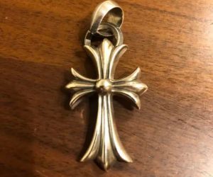 Chrome Hearts Tiny CH Cross